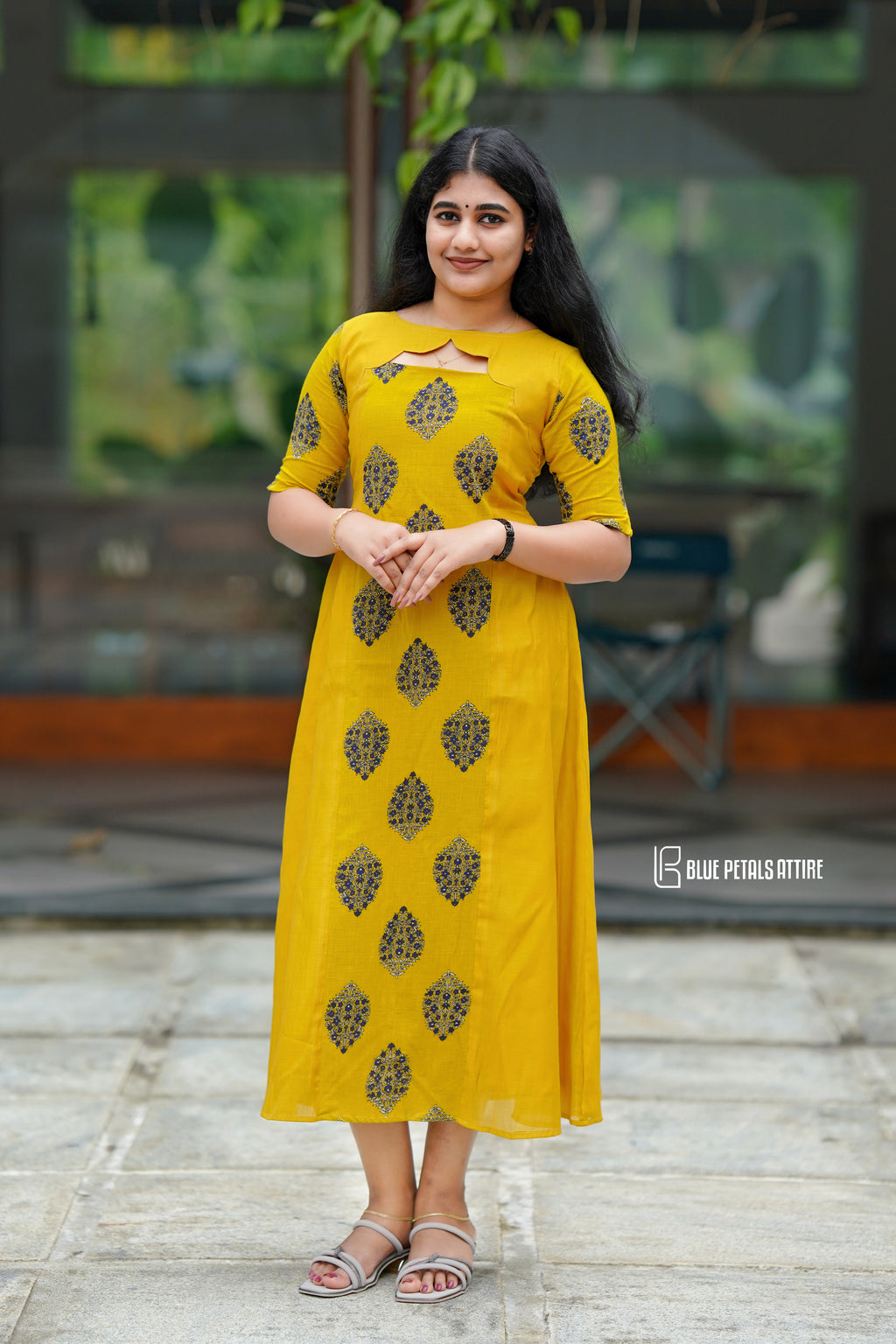 Daisy Yellow